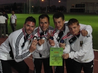 Bischlager (links) mit Teamkollegen, Copyr:Bischlager