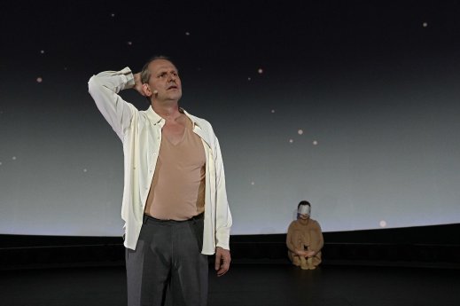 Letzte Nacht der Welt 50 Nils Brück und Judith Lilly Raab©Jochen Klenk.jpg