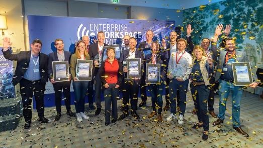 Gewinner des Enterprise Workspace Awards 2019 mit der ersten deutschen ISS-Astronautin Suzanna Randall (Mitte), Fotograf: Marko Kovic - Bildnachweis: Marko’s Photography