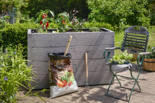 Patzer_Natur_Hochbeet befüllen2.jpg