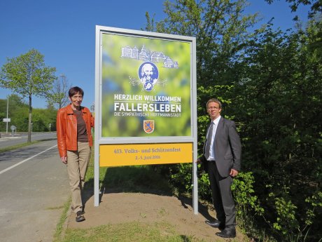2016_05_02_Neue Willkommensschilder für Fallersleben.JPG