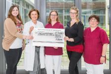v.l.n.r: Annabelle Kiefer, Dr. Viola Prietsch, Nicole Reisert, Sandra Siebert und Anja Zittel, Bildrechtei: Markus Kümmerle, Städtisches Klinikum Karlsruhe