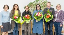 Begrüßung der neuen Schulleiterinnen der Berufsfachschule für Pflege am Bildungscampus des Städtischen Klinikums Karlsruhe  (v.l.n.r.): Pflegedirektorin E. Schneider, M.-L. Hettel, L. Mayer, S. Dietrich, W. Fischer, C. Happe (Gesamtleitung Bildungscampus)