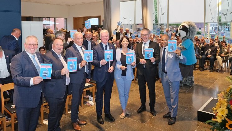 Pressemeldung Parlamentarischer Empfang des Handwerks 2025.jpg