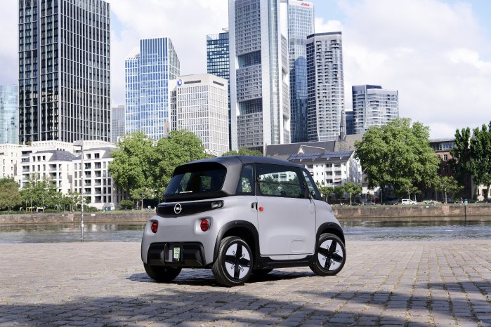 KlarmutigunverwechselbarNeuerOpelRocksabsofortbestellbar (7).jpg