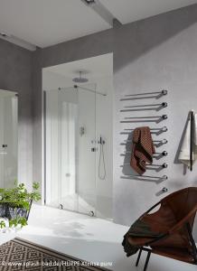 SPLASH-Bad-Dusche-Hueppe-Xtensa-pure.jpg