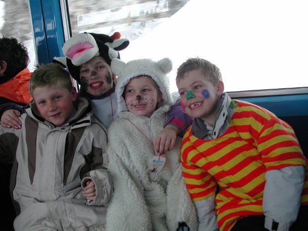 Skifasching_Wendelstein_Kids.jpg