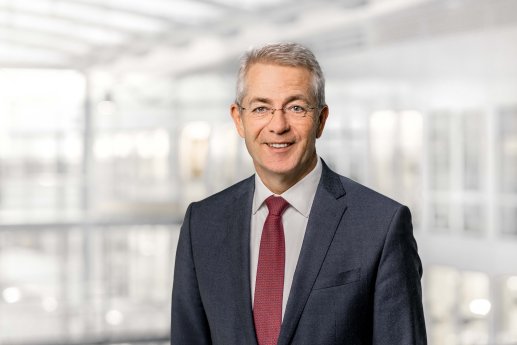 Dr. Stefan Schulte CEO Fraport AG.jpg