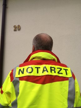 Notarzt_Hausnummer20.jpg