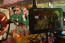 Jamie Clarke`s Perfect bei den Dreharbeiten im American Diner