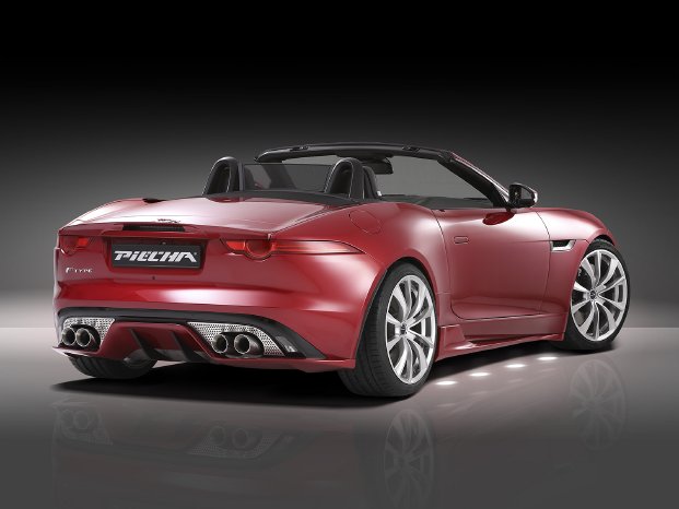 F-Type V8 Cabrio seitliches Heck.jpg