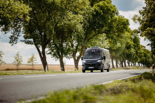 OpelMovanoalsWohn-undReisevanvonCrosscamp (1).jpg