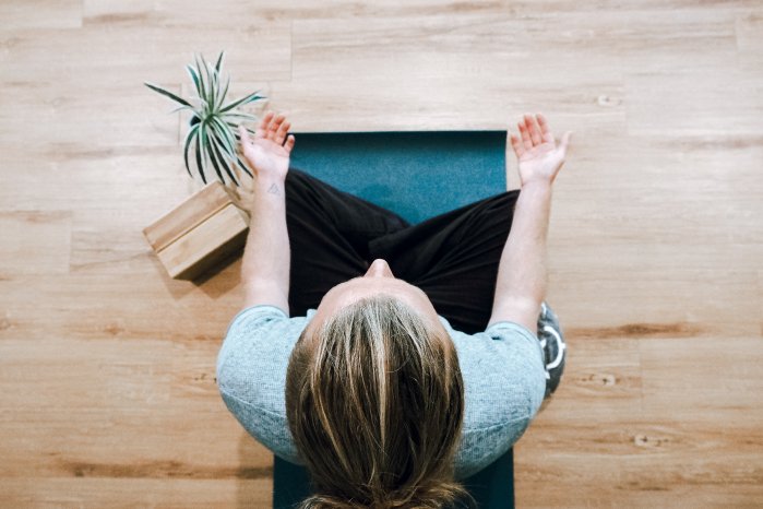Juister Gesundheitswoche - Chakra Yoga - copyright katerina may.jpg