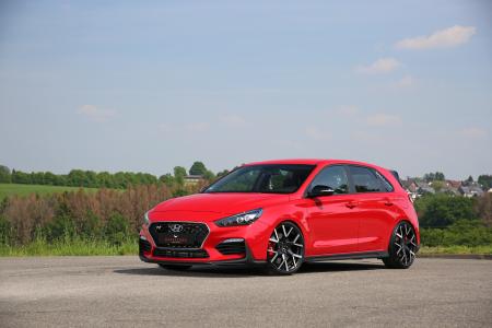 Barracuda Tzunamee EVO on the Hyundai i30 N - a hot hatch shooting star
