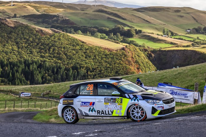 adac-opel-rally-junior-team-feiert-siebten-em-titel (8).JPG