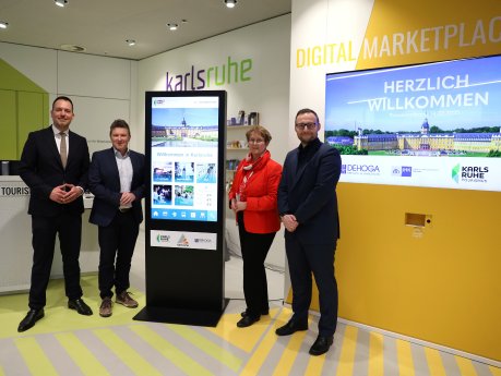 Pressekonferenz City Tax_Referenten und Hotelstele © KTG Karlsruhe Tourismus GmbH.jpg