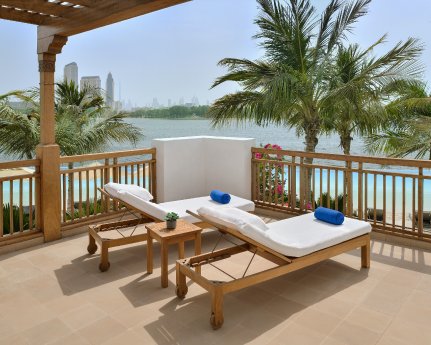 DXBPH-P0677-Park-Terrace-Suite-Lagoon-View.jpg