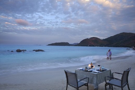 Raffles Praslin Seychellen Beach Dinner (18) [MPIS].jpg