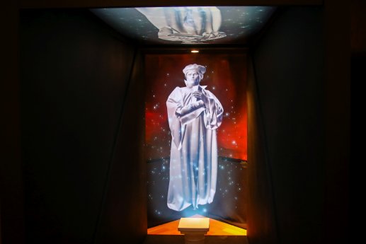 Luther_Hologramm_copyright_Germany.info_ Nicole Glass.jpg