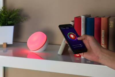 NX-4524 Luminea Home Control WLAN-LED-Stimmungsleuchte. WLAN Amazon Alexa und Google Assistant kompatibel 5 Watt. 200 Lumen / Copyright: PEARL.GmbH / www.pearl.de