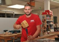 Johannes Bohnet ist Lehrling des Monats Juni