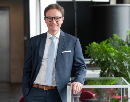 PM01_Dr. Paul Lahode übernimmt Geschäftsführung.jpg