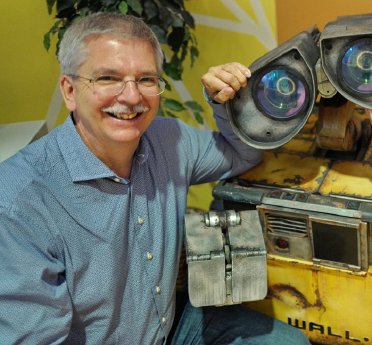 Referent Dr. Andreas Karguth mit WALL.E.jpg