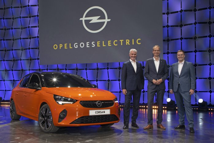 2019-Opel-goes-Electric-Adams-Lohscheller-Mueller-507076.jpg