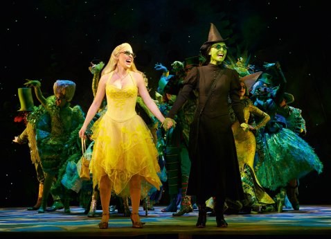 Wicked - Die Hexen von Oz Metronom Theater am CentrO Oberhausen Szenenfoto aus der Show.jpg