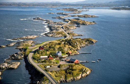 Atlantic Road_©Terje Rakke_Nordic Life_Fjord Norway.jpg
