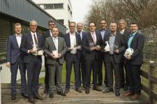 Gewinner des Wettbewerbs „Produkte des Jahres 2017“, Juroren sowie Mitarbeiter der RM Handelsmedien / Foto: G. Freyer