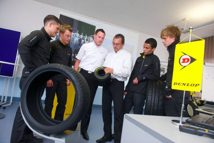 Dunlop - Deutsche Post Speed Academy.jpg