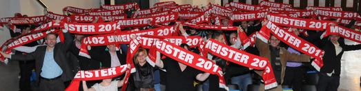 In bester Feierlaune präsentierten sich die Jungmeisterinnen und Jungmeister in der Volksbankmesse Balingen