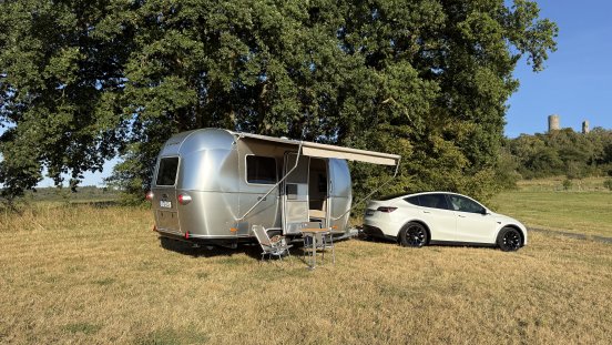 Airstream World Travler + Tesla Model Y (10).JPG