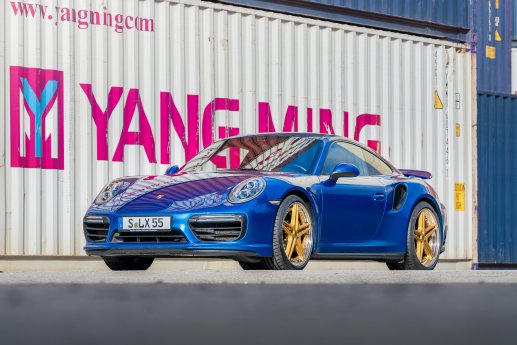 Porsche 911 turbo--2.jpg