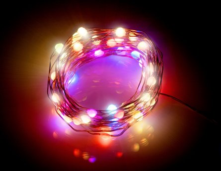 ZX-5029_2_Luminea_Home_Control_RGB-LED-Lichterkette_mit_Musik-Steueurung_WLAN_App_USB_5m.jpg