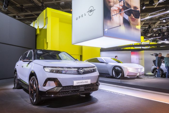 opel-grandland-electric-awd.jpg
