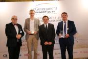 (v. li.) Henning Lühr (Staatsrat in Bremen), Preisträger des Innovation Awards Martin Hagen, Manfred Klein (Chefredakteur "eGovernment Computing") und "eGovernment CIO des Jahres" Thomas Popp (CIO Freistaat Sachsen) / Foto: Vera Nicolic