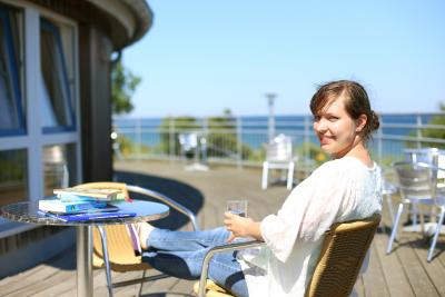 Die Jugendherberge Dahme verwöhnt ihre Gäste mit entspannenden Kursen und einem herrlichen Blick auf die Ostsee