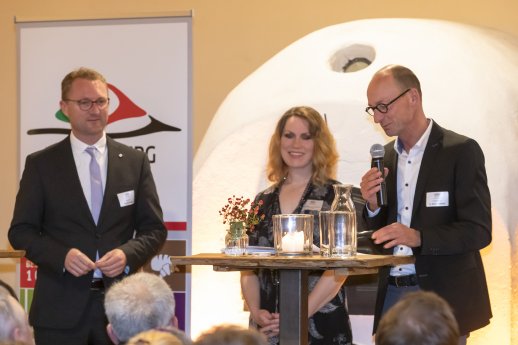 B BL0106 2. Veranst. Bermuthshain Interview A5ED3C (3).jpg