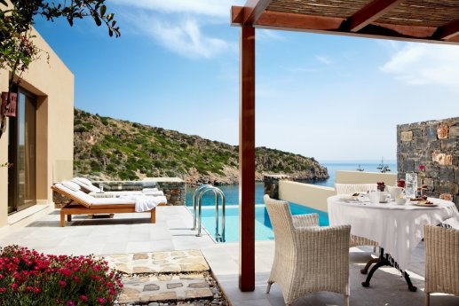 DAIOS-COVE_Villa.jpg