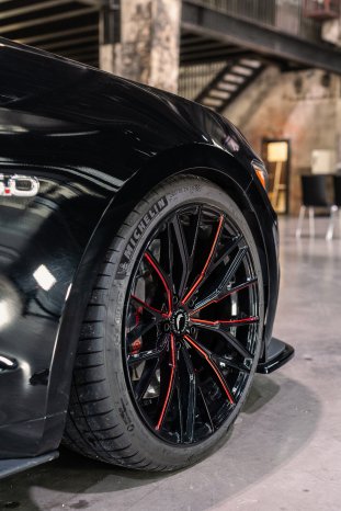 Barracuda_Project3_Ford-Mustang_5.jpg