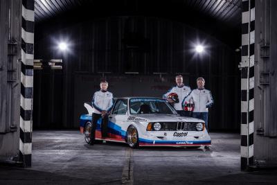 Fotoshooting, Jochen Neerpasch, Eddie Cheever, Marc Surer, BMW 320 Gr. 5