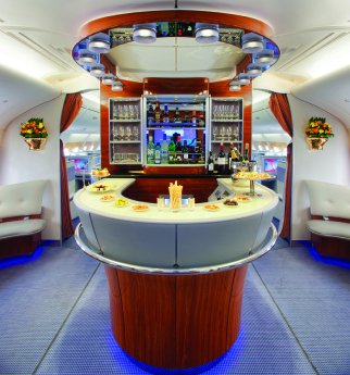 2016-05-03_Emirates_A380_Onboard_Lounge_Credit_Emirates.jpg