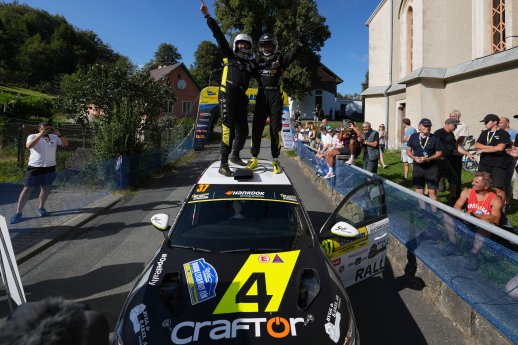 OpelTakesEuropeanRallyJuniorChampionshipwithCalleCarlberg (3).JPG