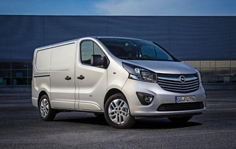 Ab sofort bestellbar: Fahren im neuen Opel Vivaro ist zum attraktiven Einstiegspreis von 23.590 Euro exkl. MwSt. (28.072 Euro inkl. MwSt., UPE in Deutschland) möglich. Dafür gibt es die Kastenwagen-Variante L1H1 (Länge 4.998 / Höhe 1.971 mm); unter der Motorhaube schlägt ein neues 1,6-Liter-Turbodiesel-Triebwerk mit 66 kW/90 PS und 260 Newtonmetern Drehmoment