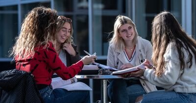 csm_Studierende_an_der_TH_L%C3%BCbeck_Credit_THL%C3%BCbeck_Gawlik_9e887a9712.jpeg