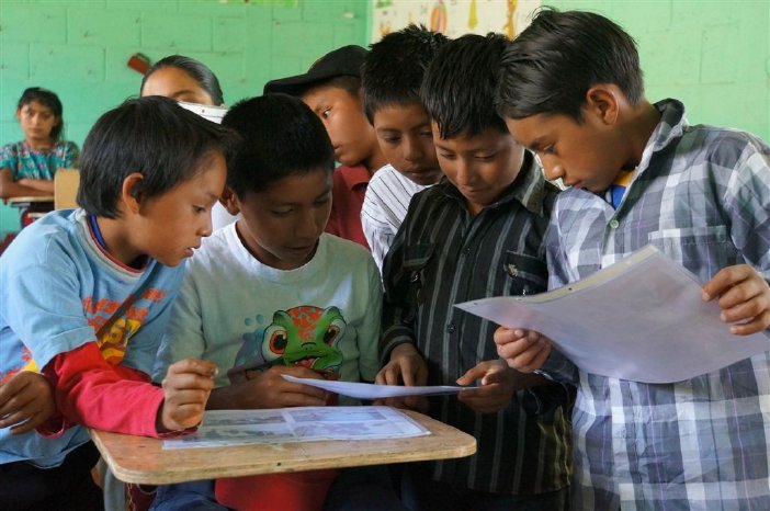 70-schüler-ixil-dreieck guatemala.jpg