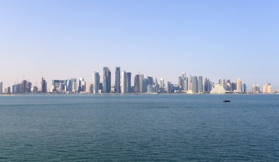 Skyline of the Doha downtown district Dafna.jpg
