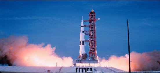 Apollo 16 Saturn V rocket launch (1).jpg